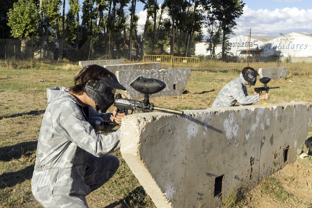 Batalla Paintball en Salamanca Una de las actividades favoritas para despedidas de soltero