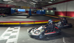 carrera de karts durante despedida de soltero