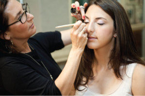 clase de maquillaje en tu despedida de soltera en Salamanca